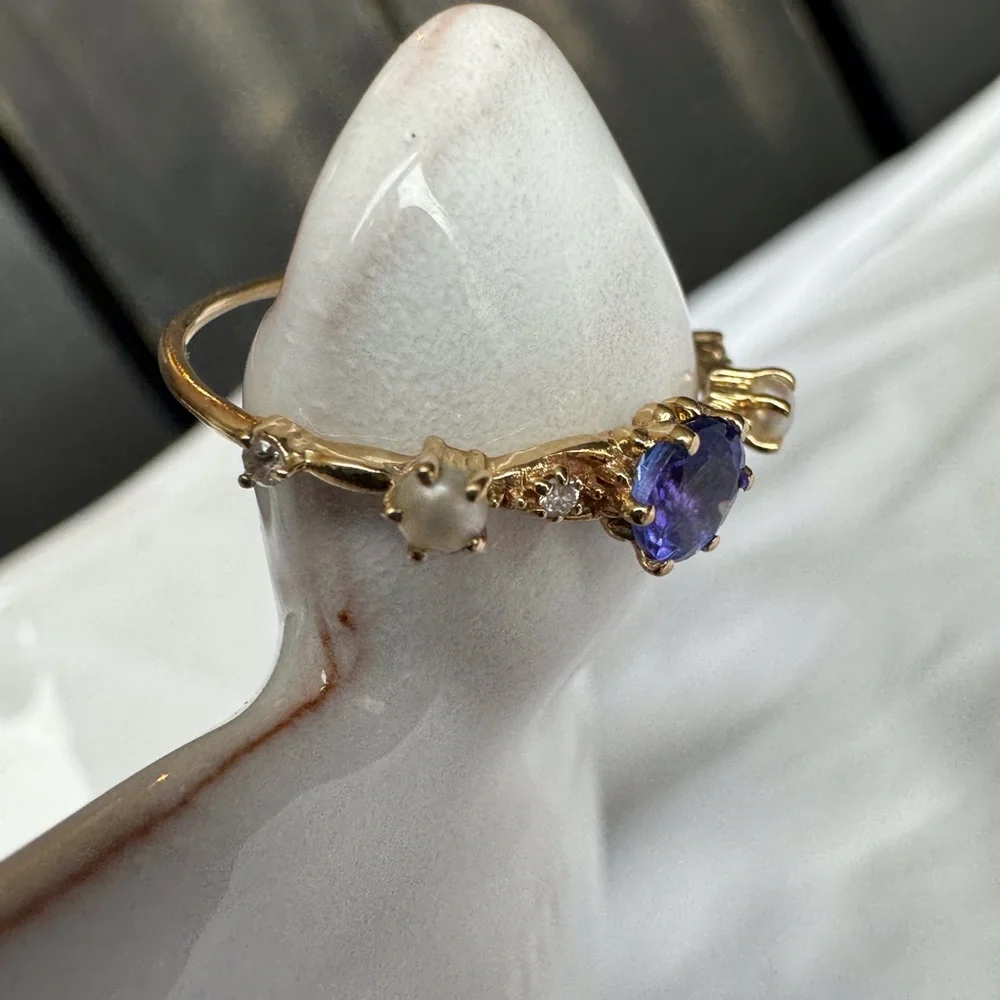 14KYG Tanzanite Diamonds Pearls Ring